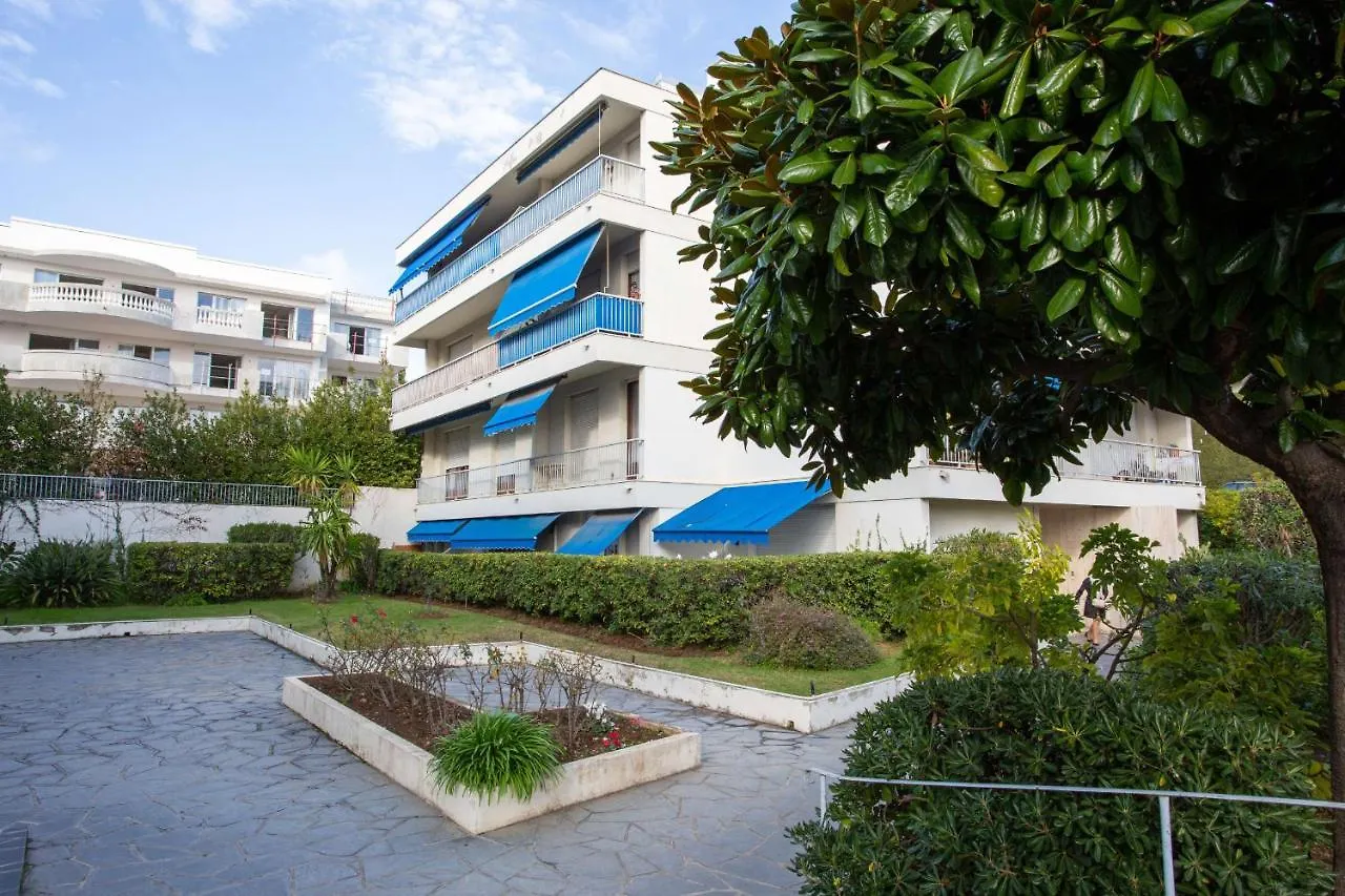 Apartment 10 Minutes From The Tram And The Sea نيس
