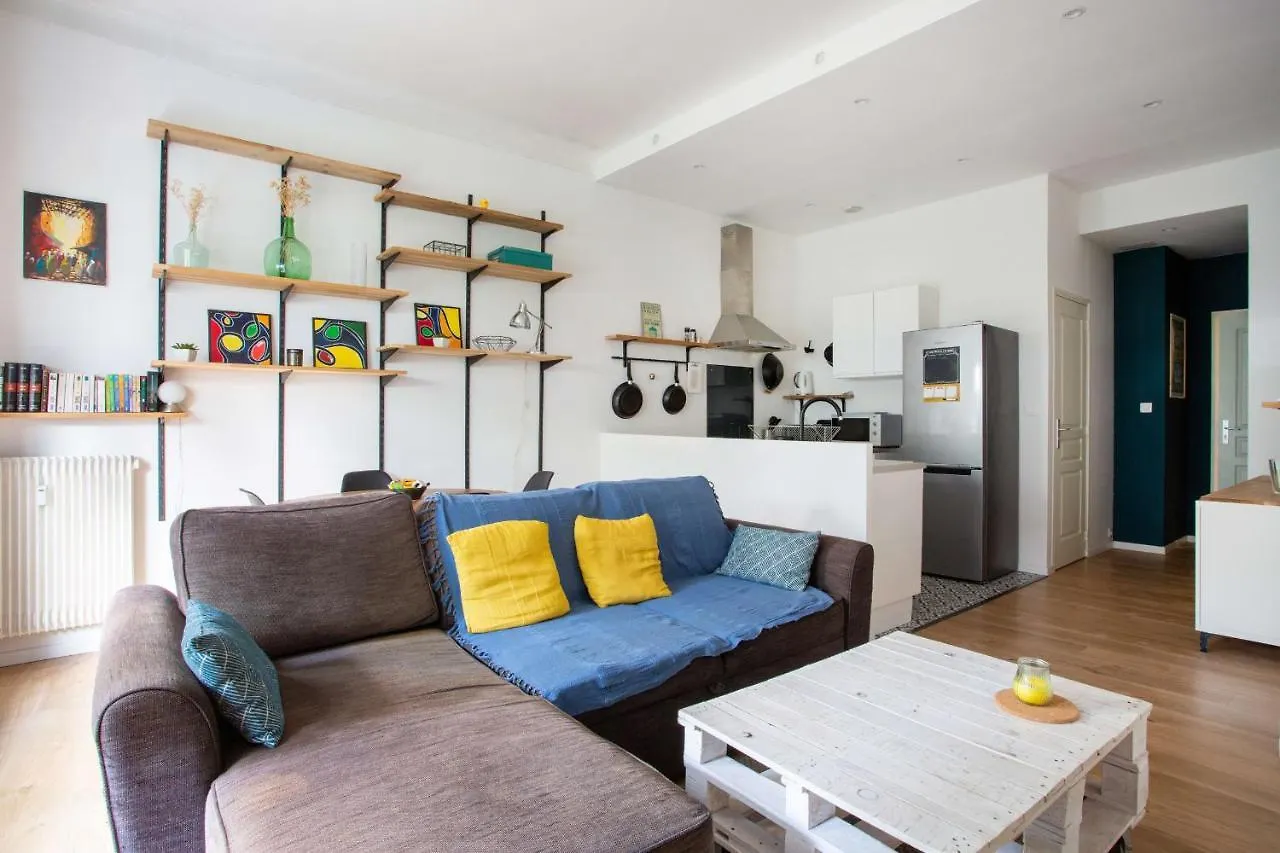 Apartment 10 Minutes From The Tram And The Sea Nice